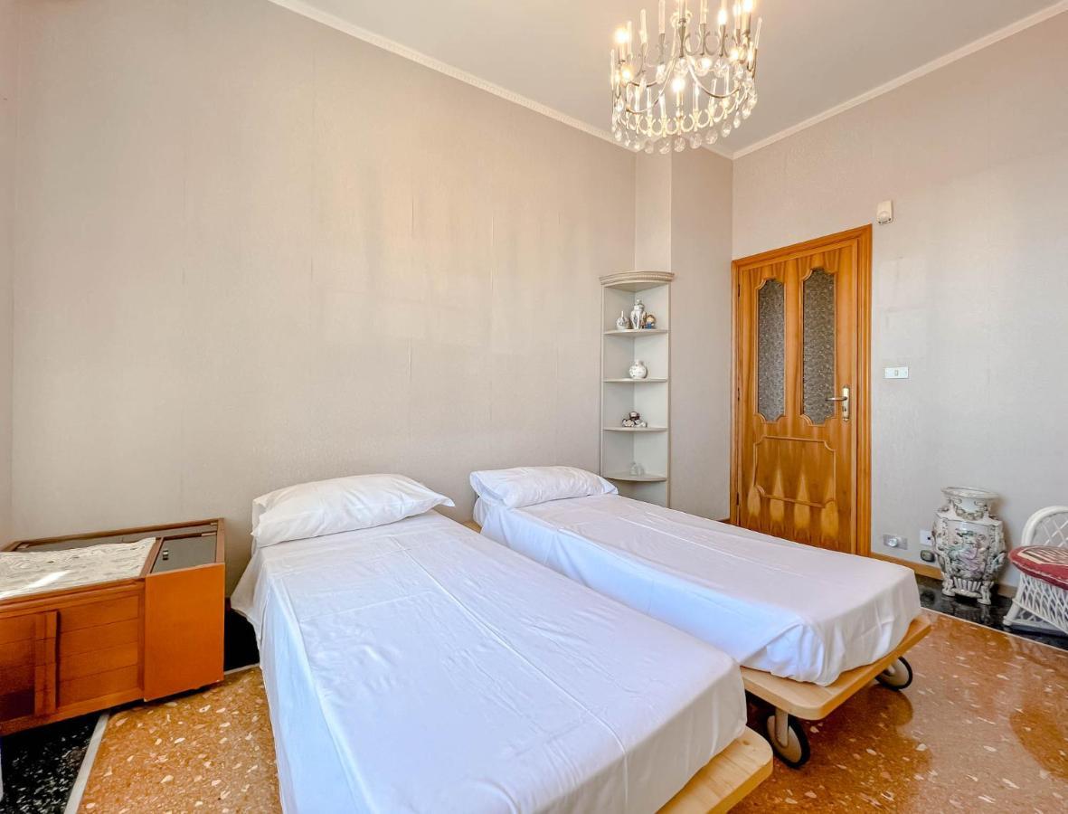 Grande Appartamento Vista Mare Varazze Kültér fotó