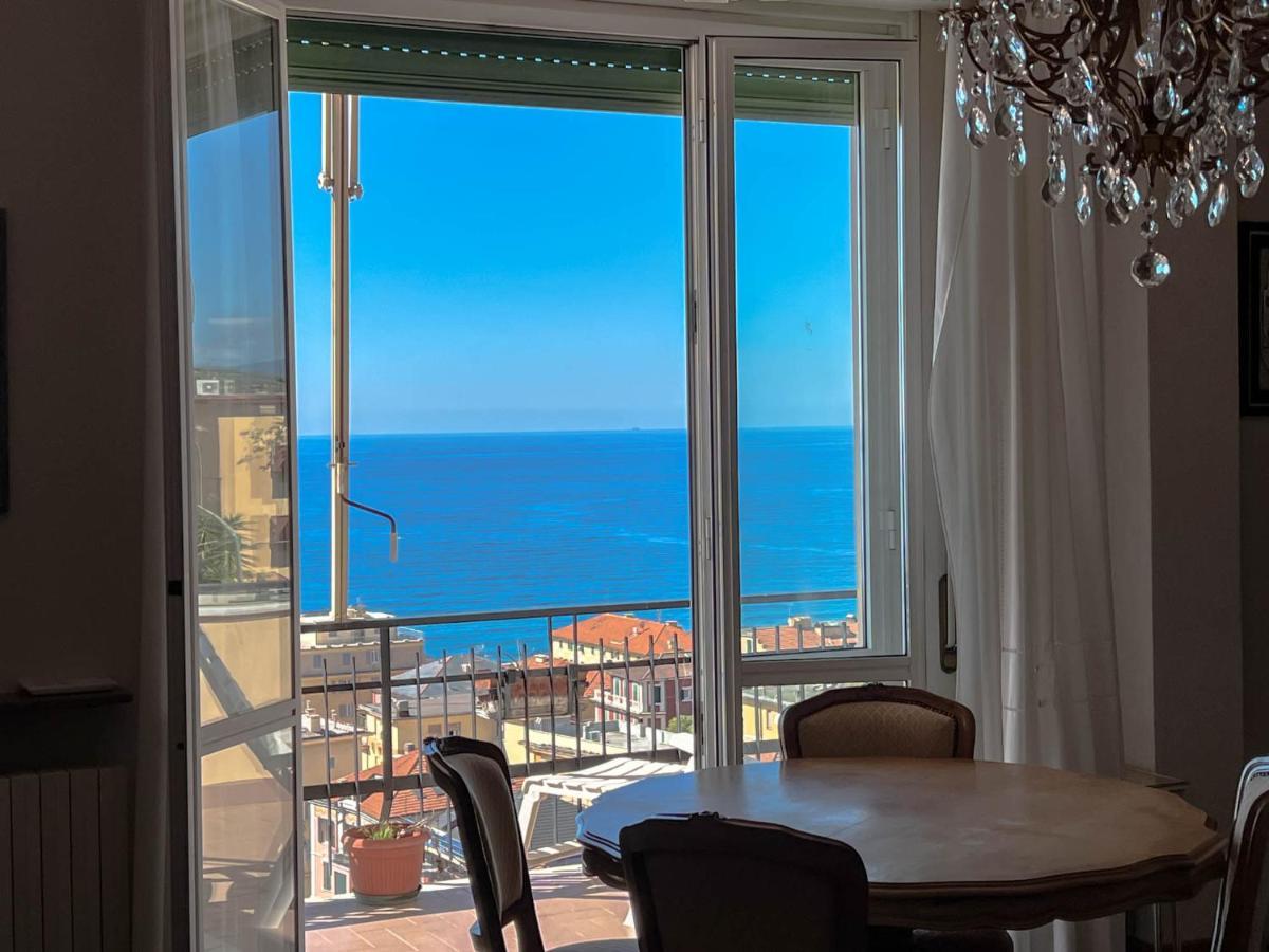 Grande Appartamento Vista Mare Varazze Kültér fotó