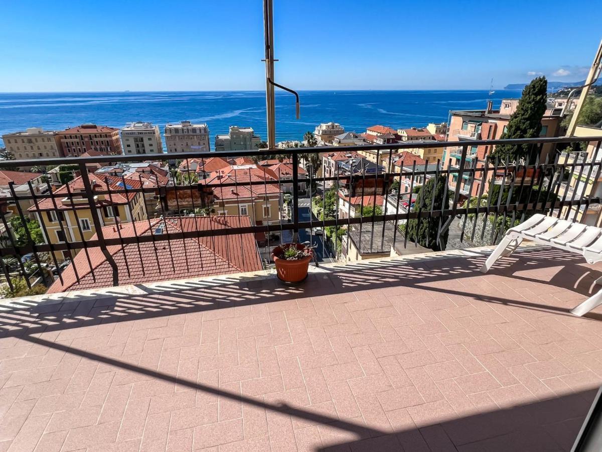 Grande Appartamento Vista Mare Varazze Kültér fotó