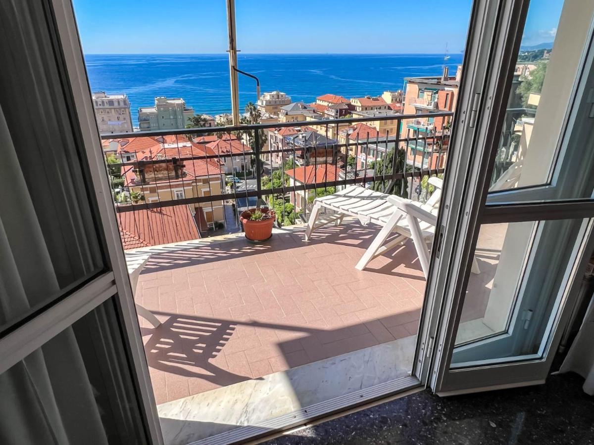 Grande Appartamento Vista Mare Varazze Kültér fotó